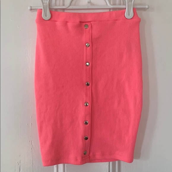 Pink bodycon skirt - Picture 1 of 1